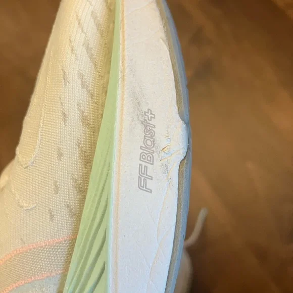 ASICS Women's novablast 4 off white shoes - Picture 7 of 10